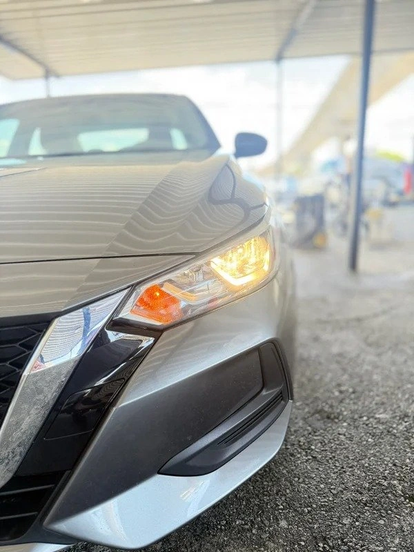 2020 Nissan Sentra - photo 3