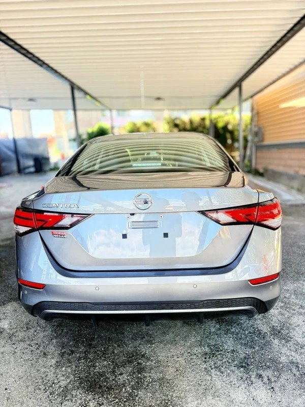 2020 Nissan Sentra - photo 5