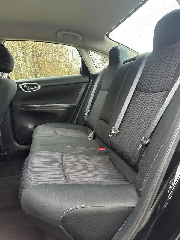 2019 Nissan Sentra - photo 2
