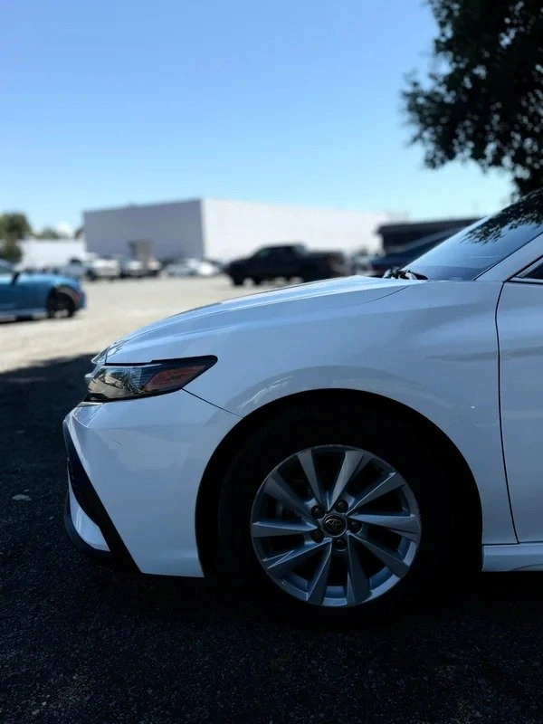 2022 Toyota Camry SE - photo 3