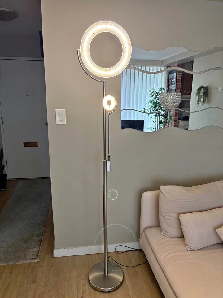6.5 Ft LED Lamp - Excellent Condition