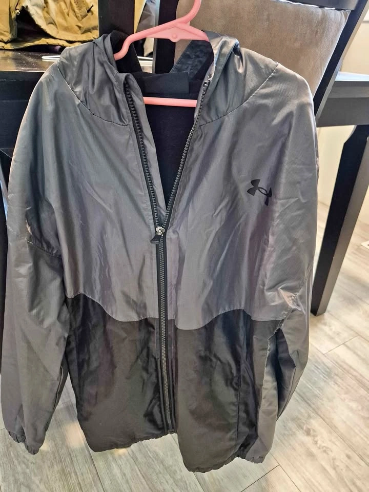 Under Armour ColdGear Hooded Windbreaker Jacket Youth XL