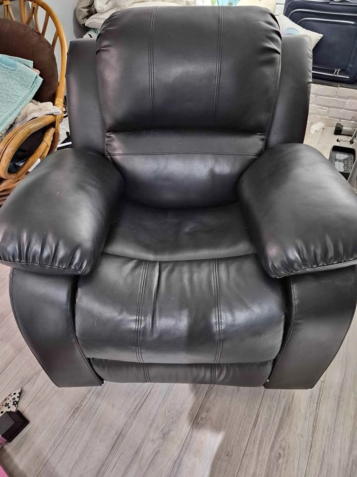 Black Faux Leather Recliner Chair
