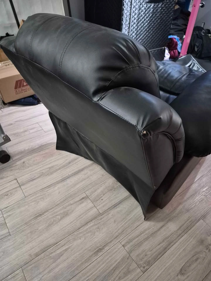 Black Faux Leather Recliner Chair - photo 3