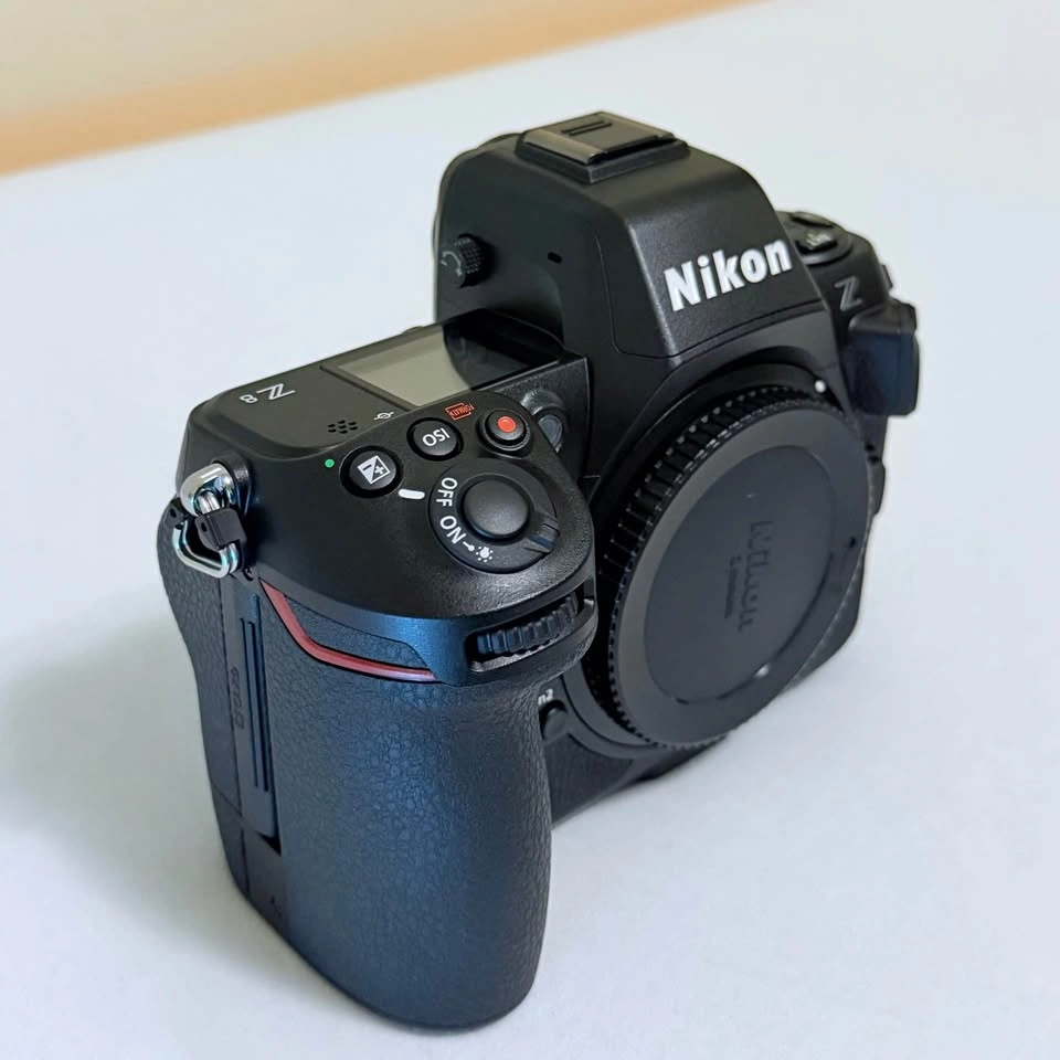 Nikon Z8 Mirrorless Digital Camera Body - photo 3