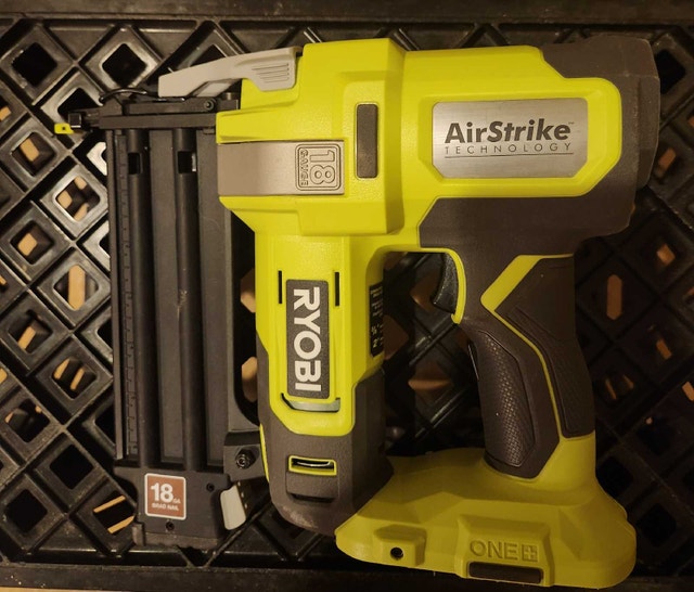 Ryobi 18V ONE+ AirStrike 18-Gauge Brad Nailer - photo 2
