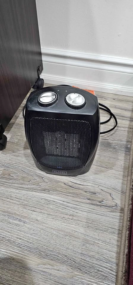 Portable room heater