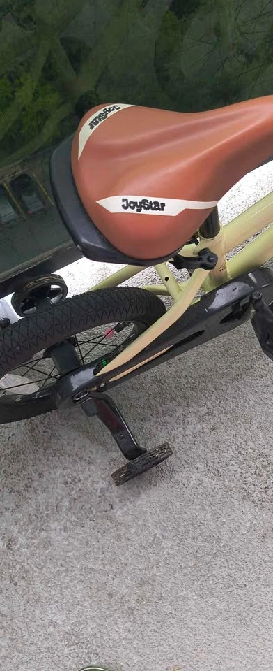 JoyStar Kids Bike with Training Wheels - photo 3