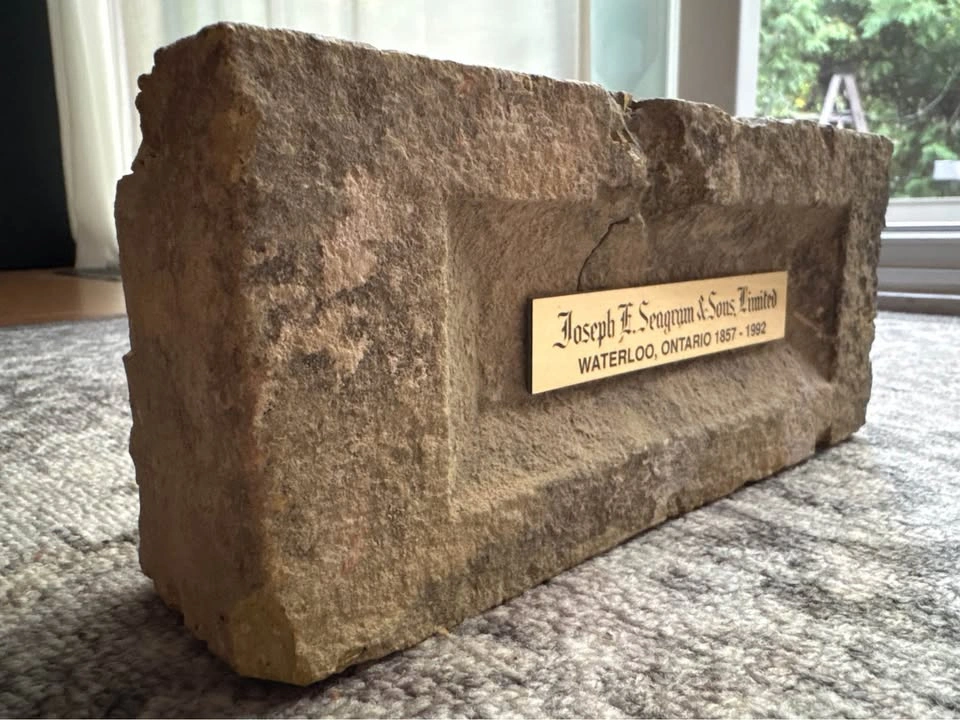 Vintage Seagram Distillery Commemorative Brick (1857–1992) - photo 2