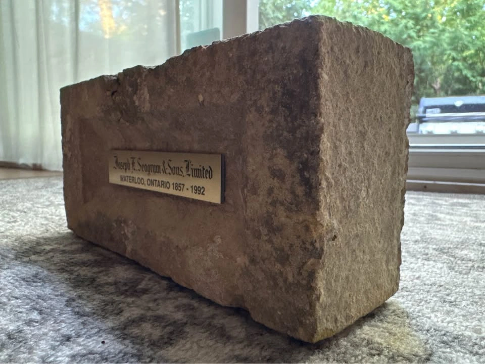 Vintage Seagram Distillery Commemorative Brick (1857–1992) - photo 3