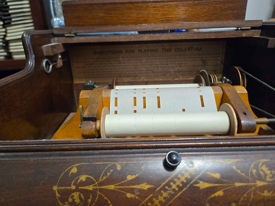 Rare Antique Mechanical Orguinette Co. Celestina Organette - photo 4