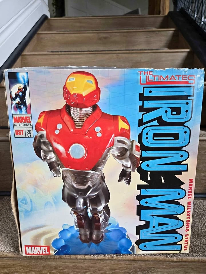 BRAND NEW Diamond Select Toys Marvel Milestones Iron Man Statue
