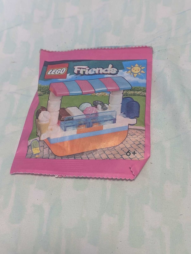LEGO Friends Ice Cream Stand