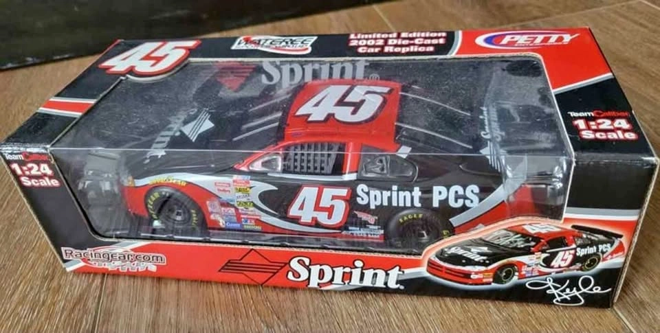 BRAND NEW NASCAR die cast car_SEALED!