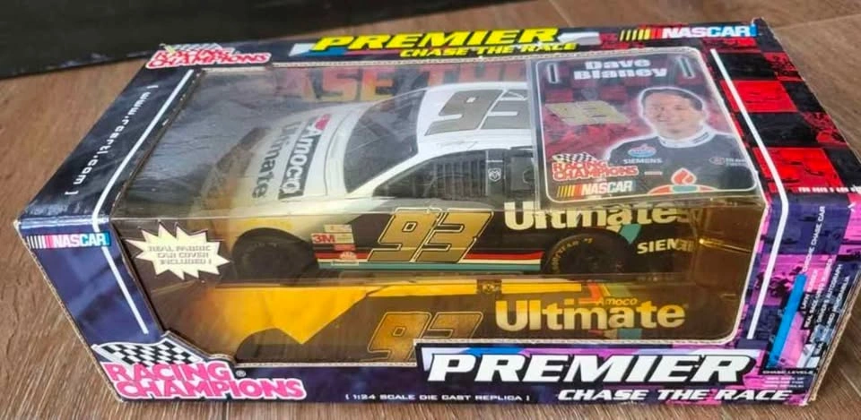 BRAND NEW NASCAR die cast car_SEALED! - photo 2