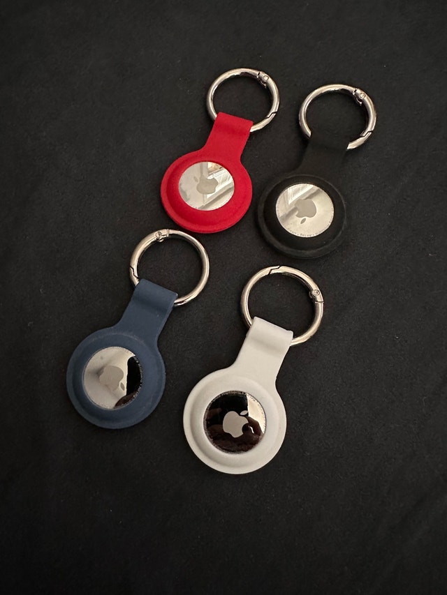 Apple AirTag with Keychains