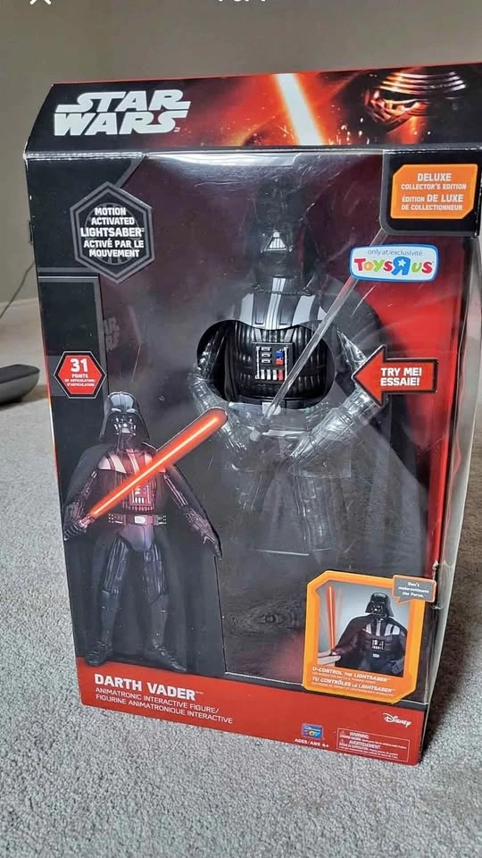 BRAND NEW Star Wars Darth Vader Figure - Sealed