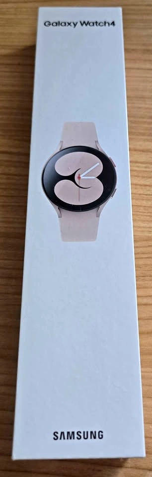 BRAND NEW Samsung Galaxy watch 4