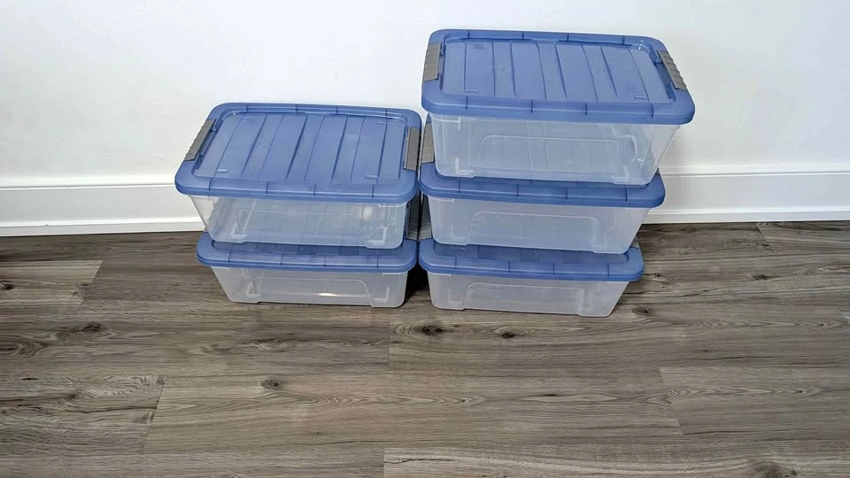 Set of 9 Sterilite Latching Storage Bins - 12.2L
