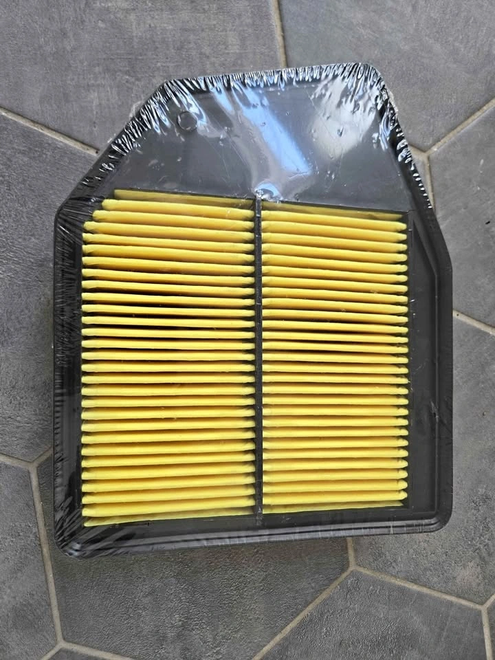 BRAND NEW engine air filter for Honda