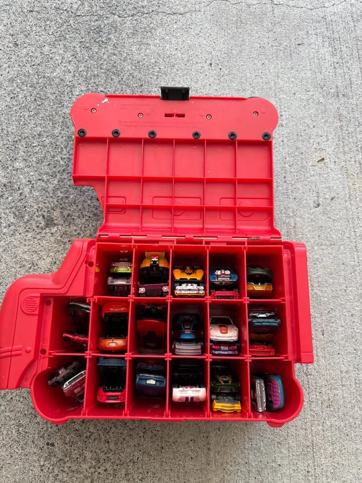 Chuggington Wilson Carry Case with Toy Cars - photo 3