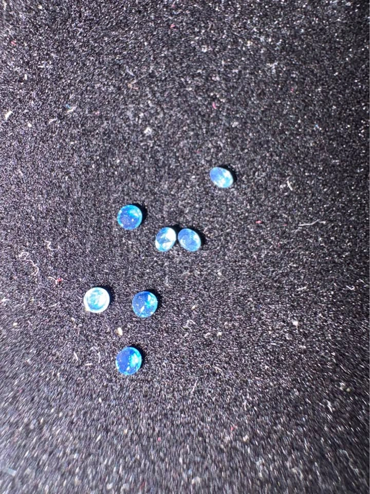 2.5CT Total Weight 1.8MM Blue Sapphires - photo 3