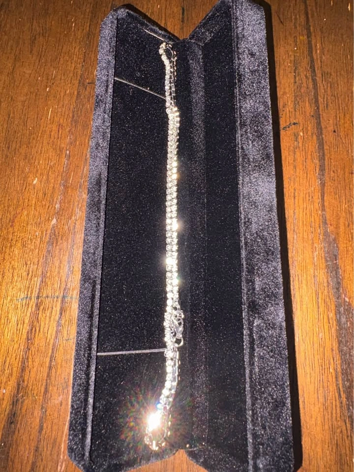 Platinum plated 3mm synthetic diamond tennis necklace - photo 2