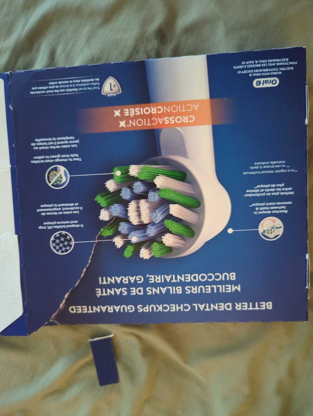 Oral-B CrossAction Brush Heads, 10x, New, Open Box - photo 3