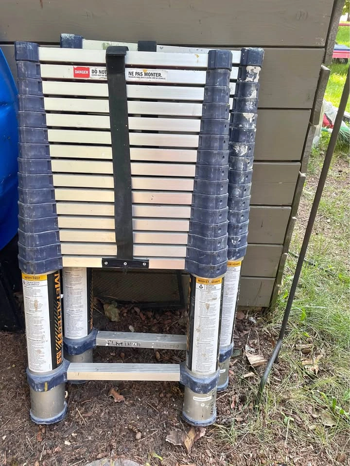 2 Metaltech Telescopic Aluminum Ladders