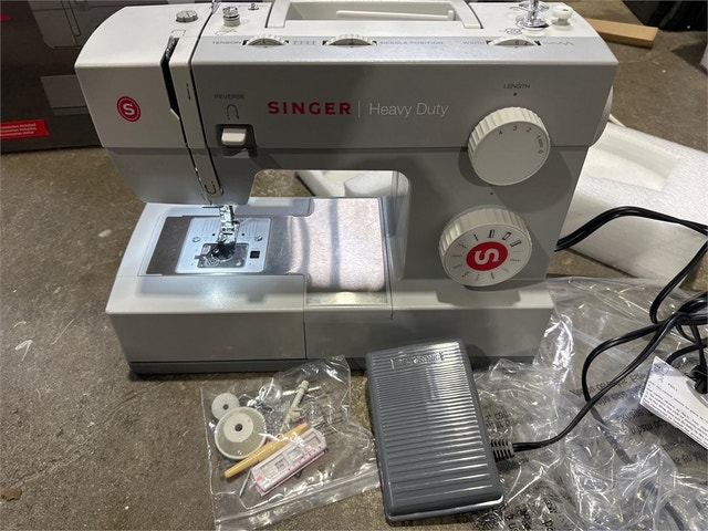 SINGER Heavy Duty 4411 (Grey) High Speed Sewing Machine - photo 4