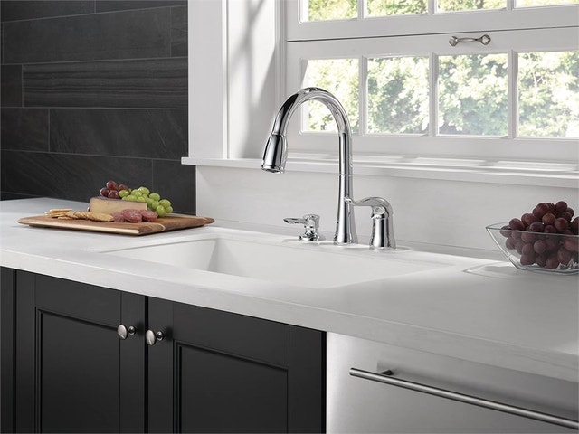 DELTA FAUCET Kate Single-Handle Kitchen Sink Faucet - photo 2
