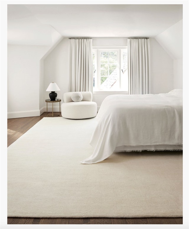 7'-6" W X 9'-6" L Surya Mystique Handmade Wool Rug