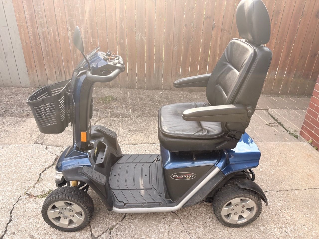Pride Mobility Pursuit XL heavy duty