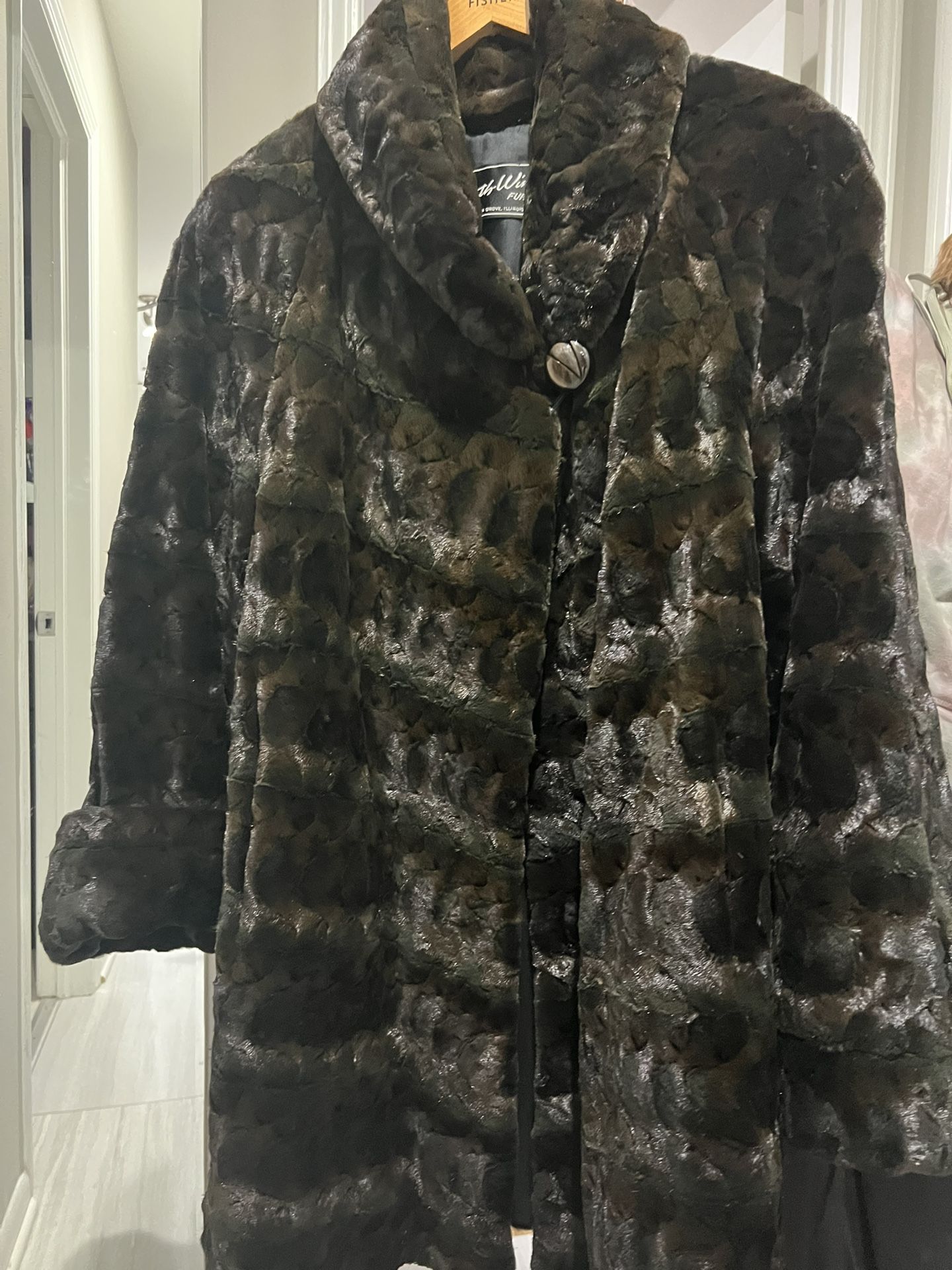 Vintage Mink Coat Like New Size S/M - photo 2