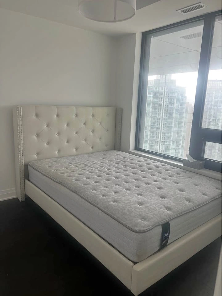 Jaden 3-Piece Queen Bed + Sealy Mattress