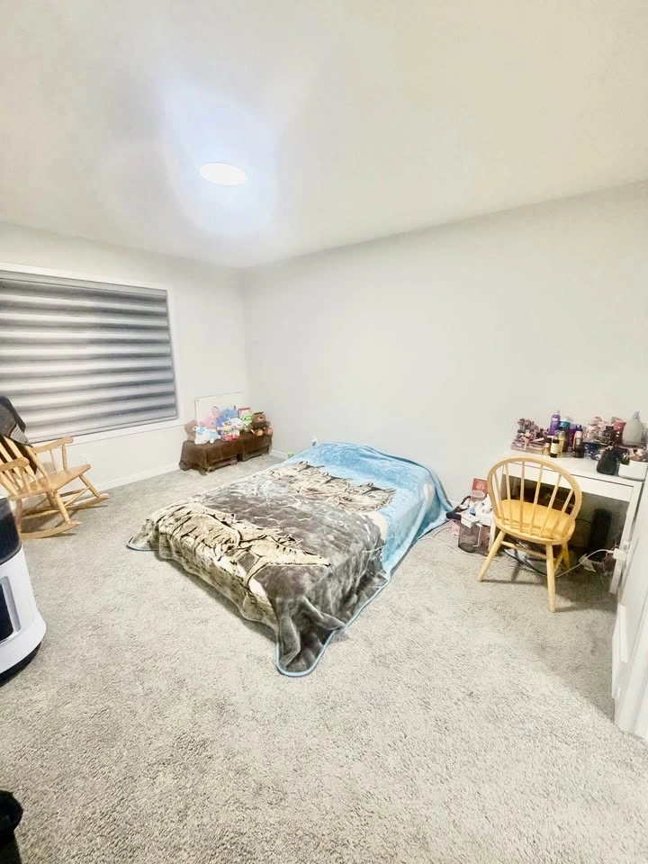 Private room for rent