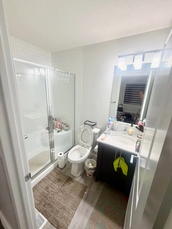 Private room for rent - photo 3