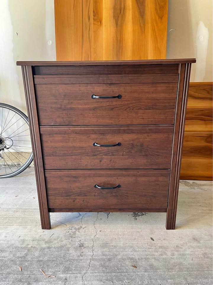 Wood 3-Drawer Dresser