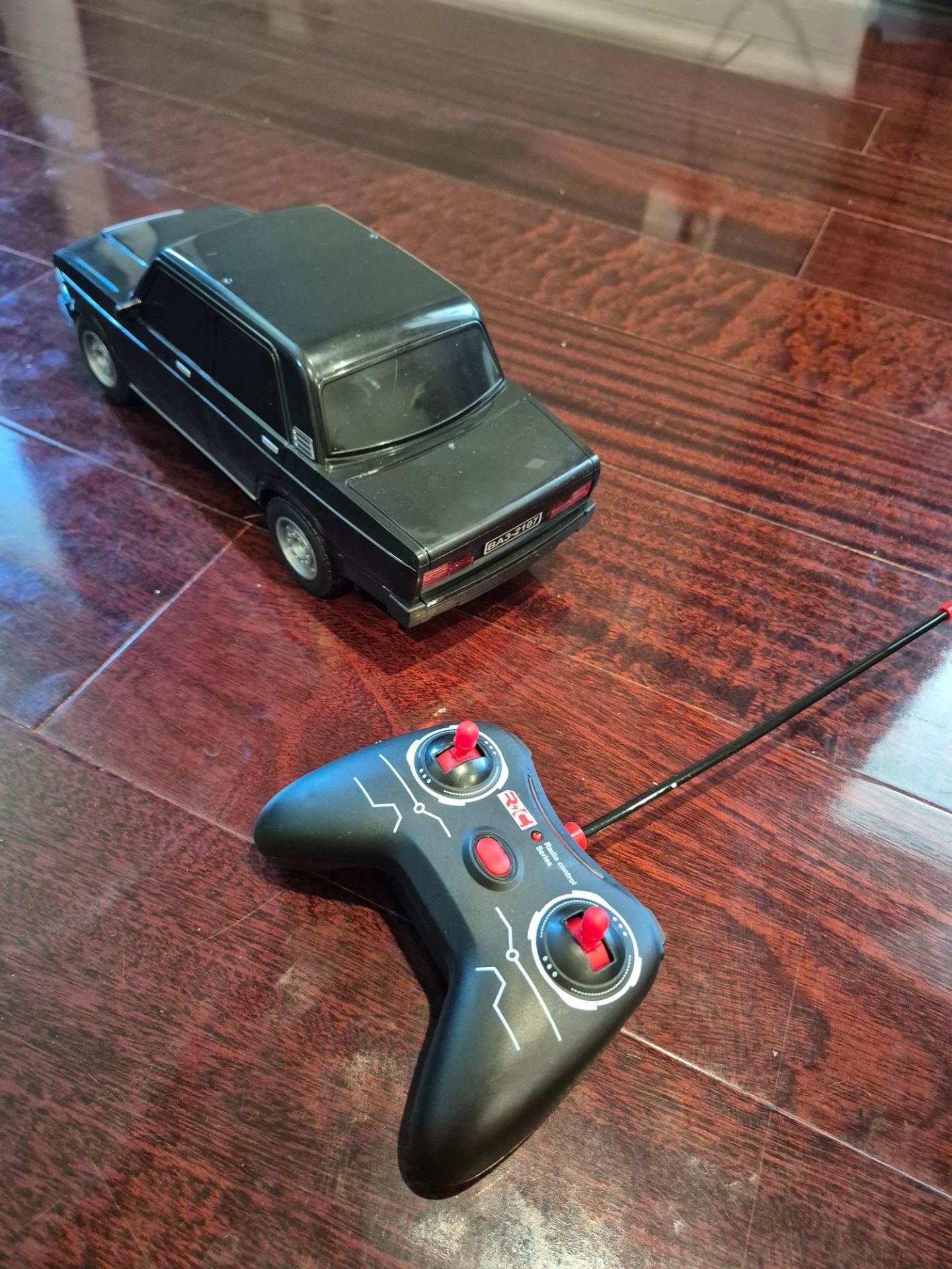 Lada Zhiguli Remote Control Car - photo 3
