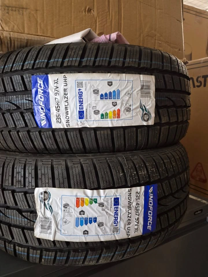2 Brand-New Windforce Snowblazer UHP Tires 235/45R17 97V XL - photo 2