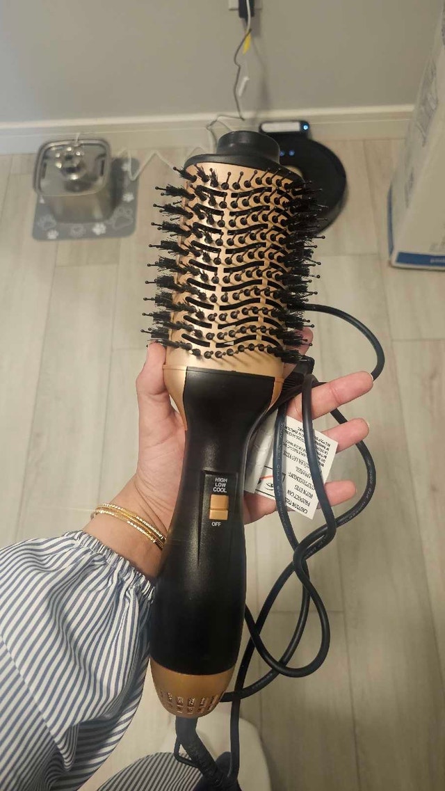 One-Step Hair Dryer and Volumizer