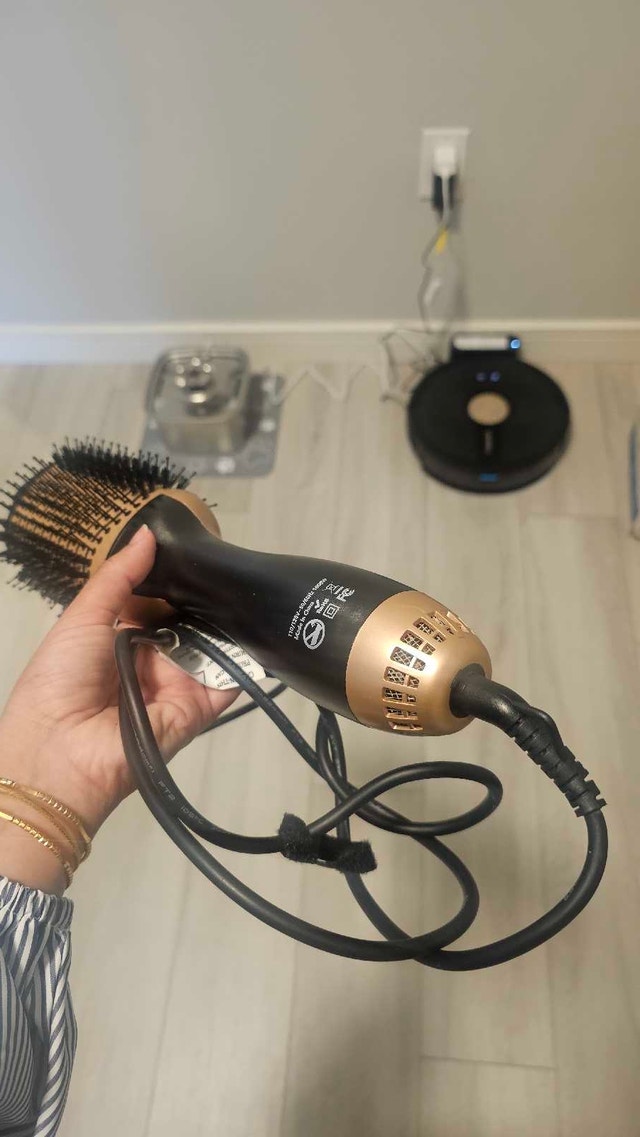 One-Step Hair Dryer and Volumizer - photo 3