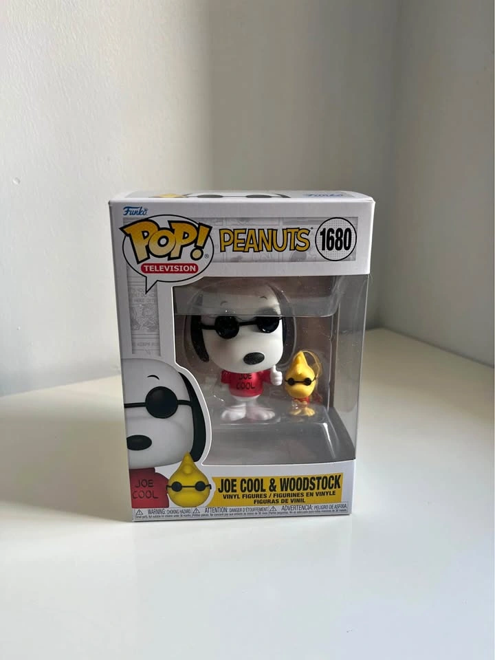 Snoopy POP Figure