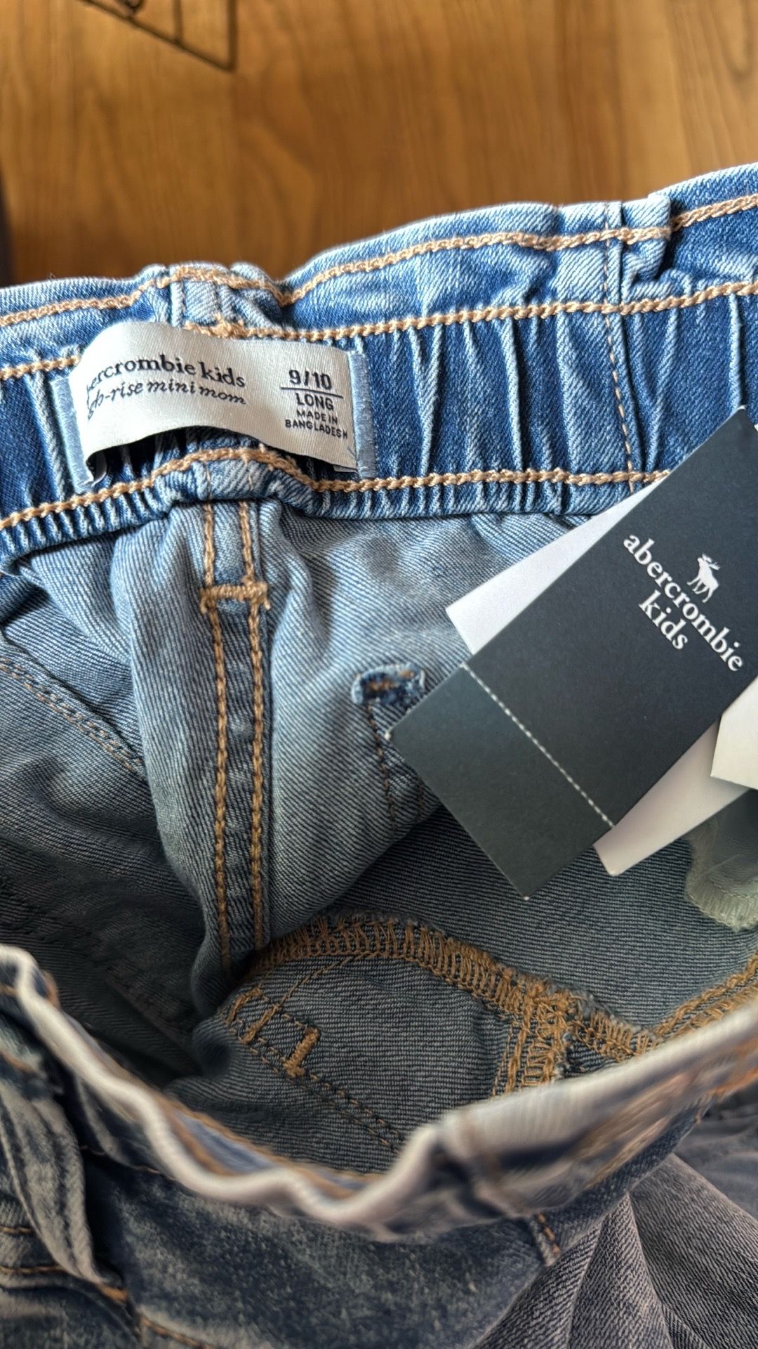 NEW Abercrombie Kids Girls Denim Jeans 11/12 Blue Wash - photo 3