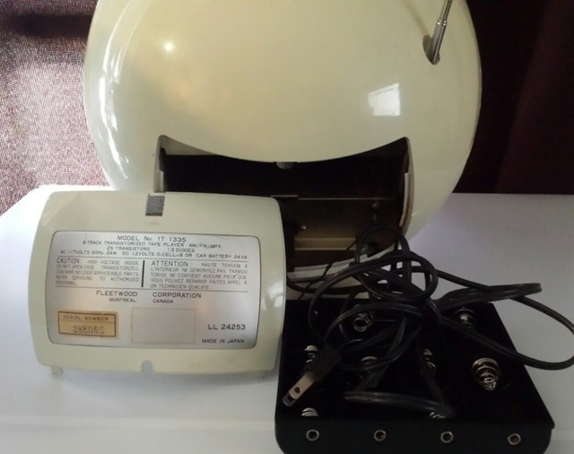 Fleetwood 8 track player - photo 2