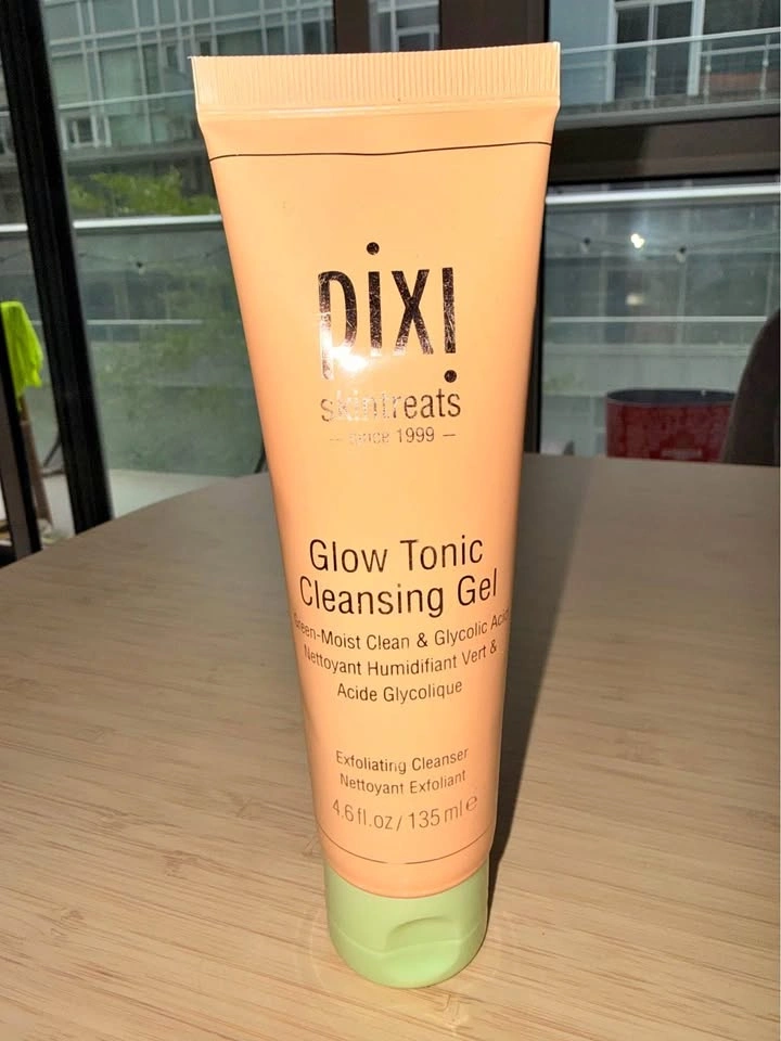 Pixi Glow Tonic cleansing gel