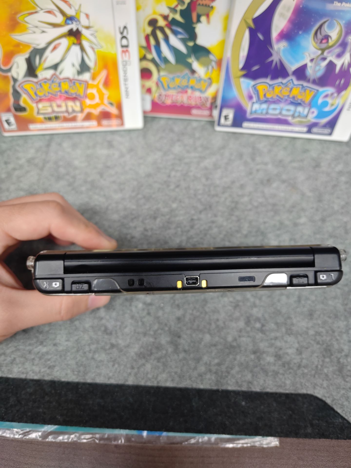Nintendo 3DS XL with 3 Pokémon Games - photo 5