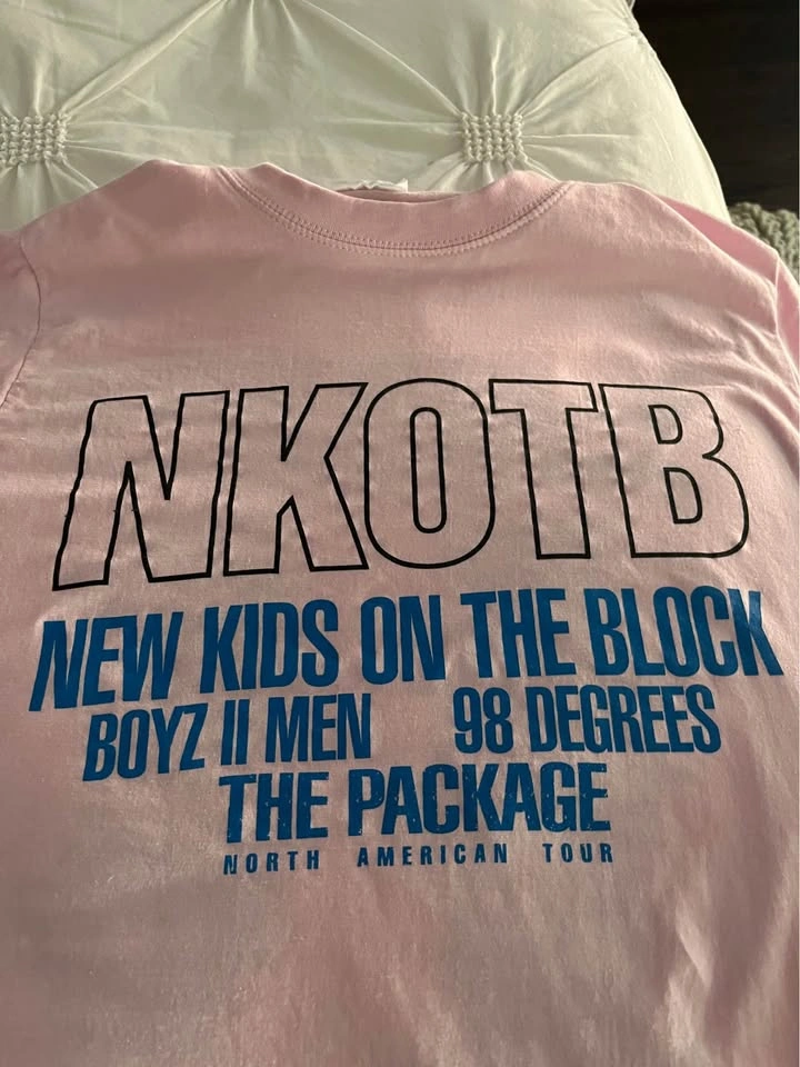 New Kids on the Block 2013 Concert T-Shirt (Small) - photo 2