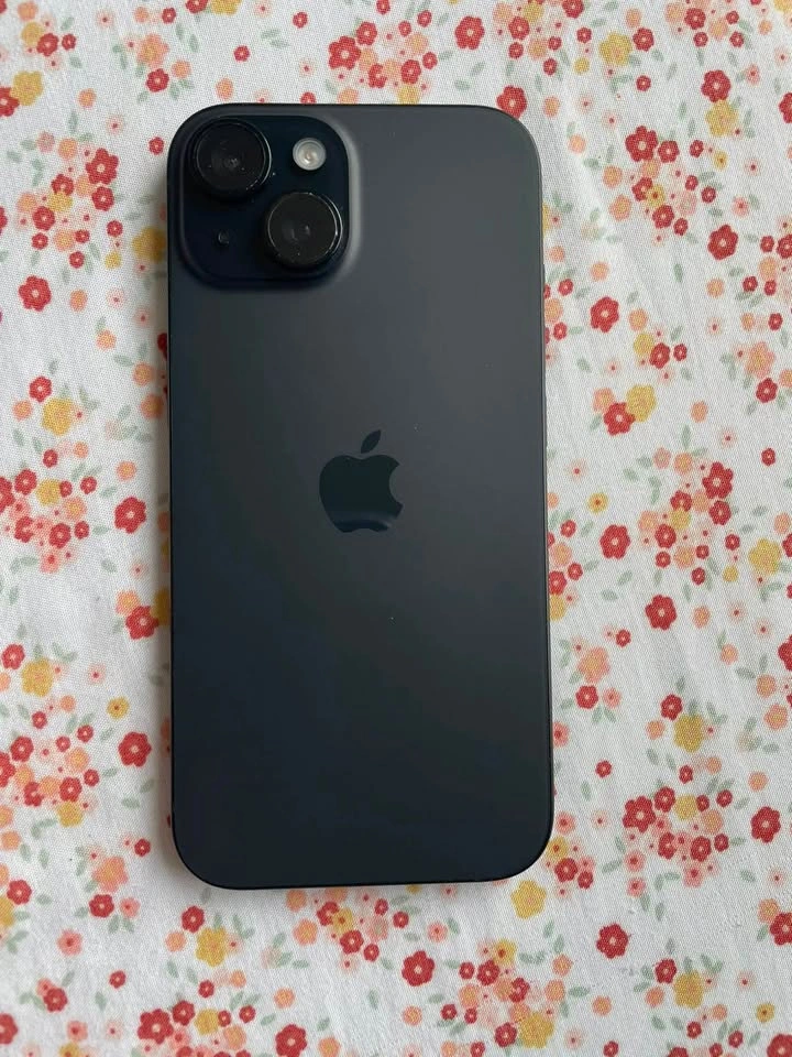 Apple iPhone 15 Black 128GB - photo 2