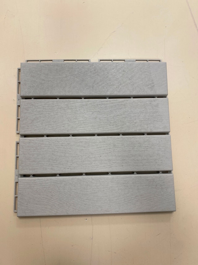 Balcony/patio tiles